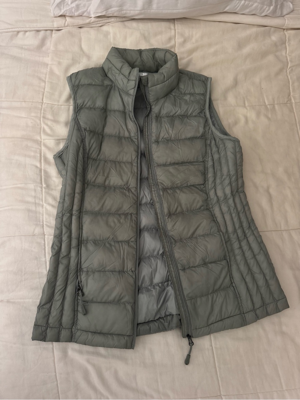 Lightweight Quilted Sage Green Sleeveless Puffer Vest